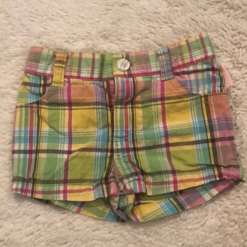 Izod multi-color plaid shorts